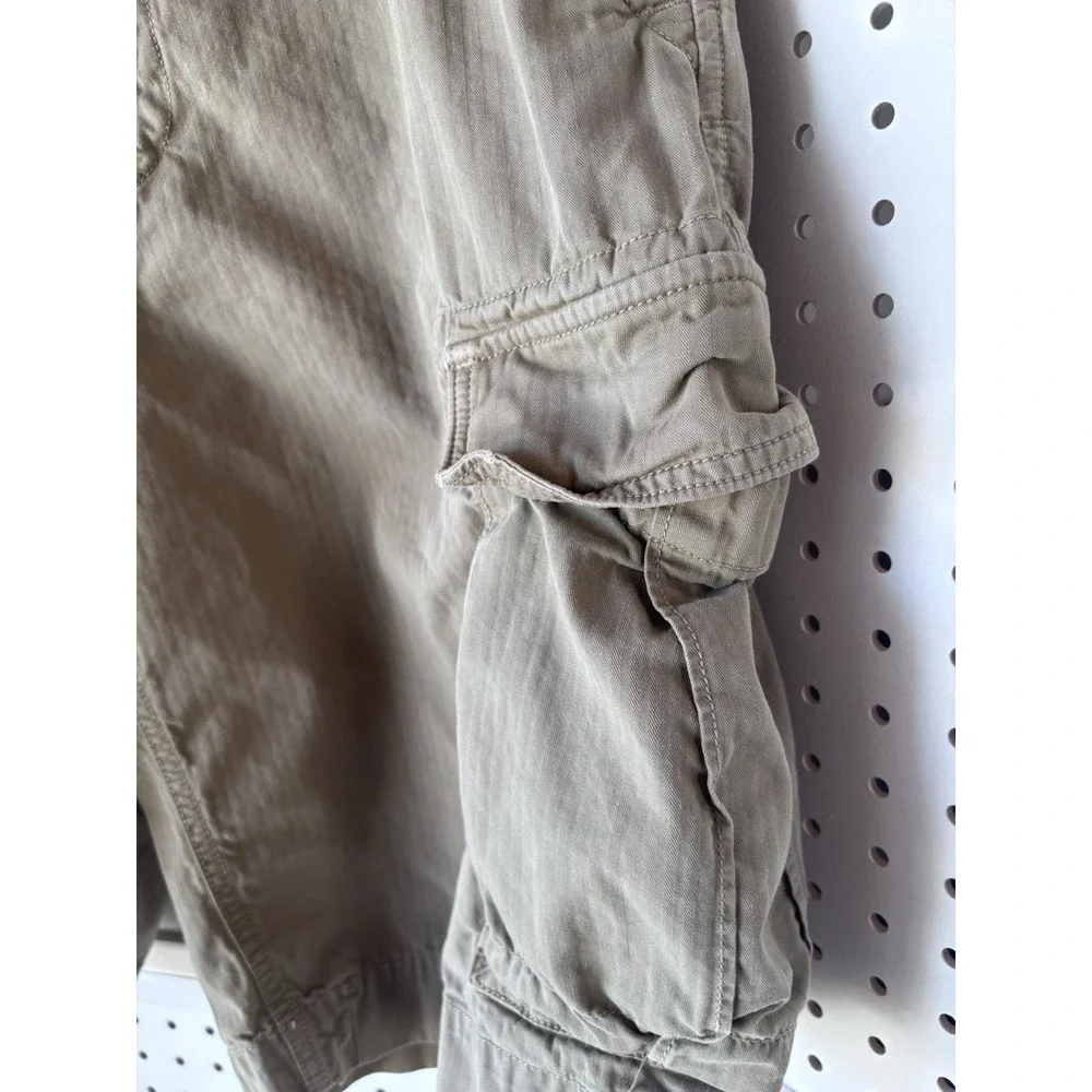 Banana Republic Men's 33‎ Relaxed Fit Cargo Khaki Shorts Twill Brown